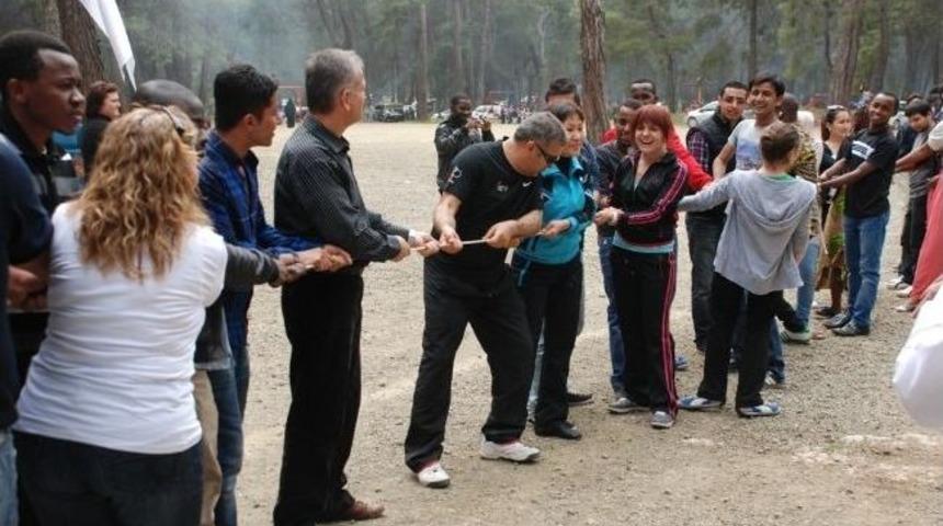 Kredi Ve Yurtlar Kurumu &Ouml;ğrencileri Nevruzu Kutladı