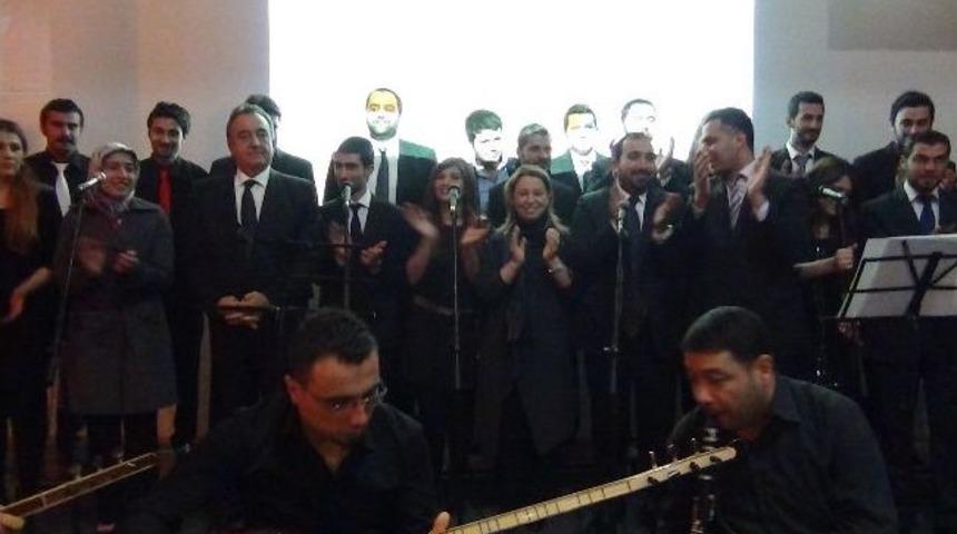 Kimsesiz &Ccedil;ocuklar İ&ccedil;in T&uuml;rk&uuml; Gecesi D&uuml;zenlendi