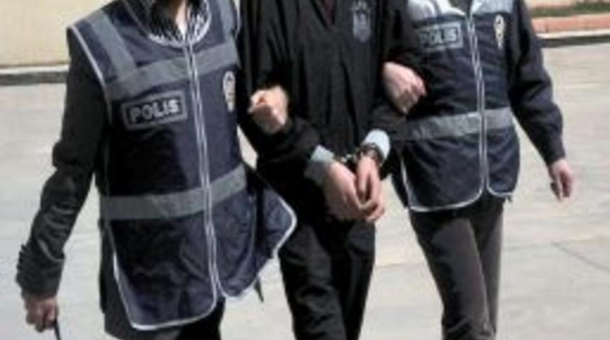 Kalaşnikofla Havaya Ateş A&ccedil;an Şahıs Yakalandı