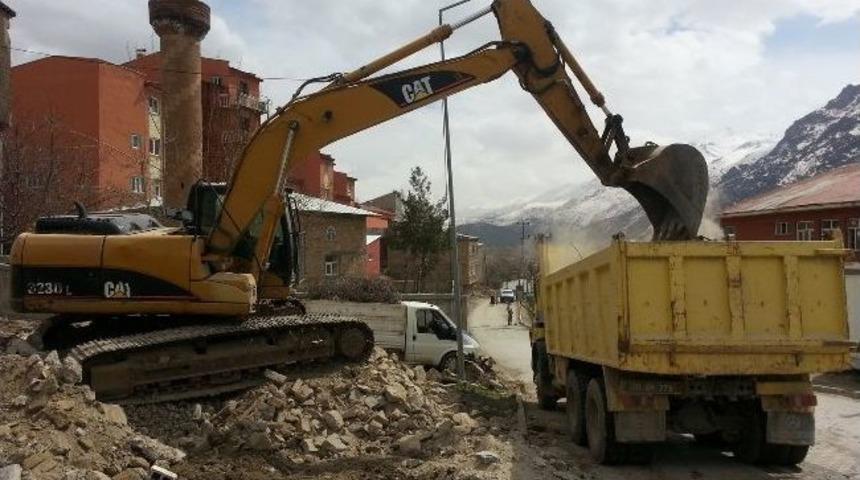 Şemdinli&rsquo;de Yeni Toplum Merkezi Ve Taziye Evi