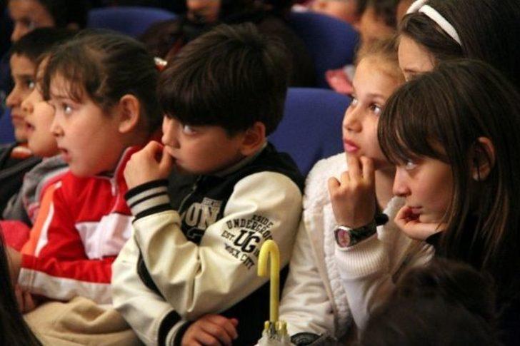 Sarnıç’ta ‘kukla Geçidi’ G1