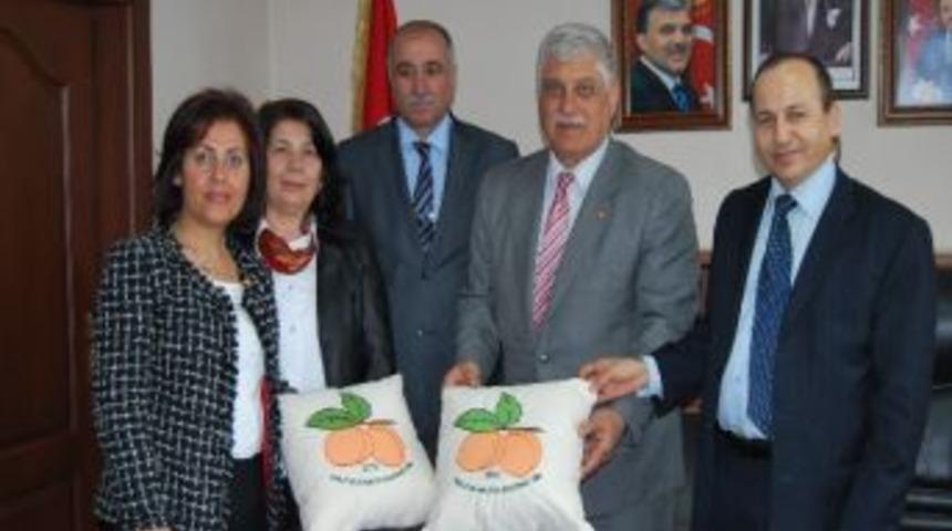 Ankara Malatyalılar Derneği’nden Naci Şavata’ya Ziyaret