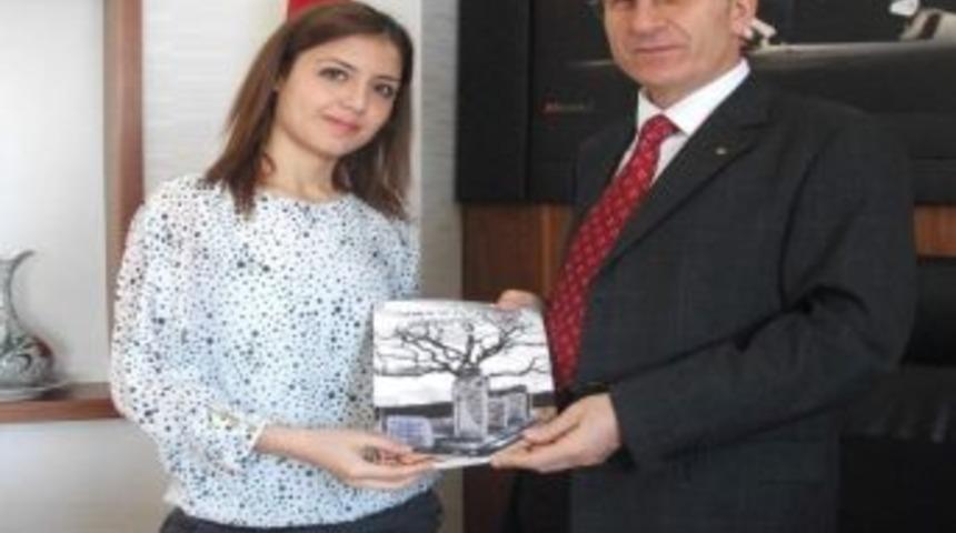 Gemlik’in Mezar Taşları Kitap Oldu