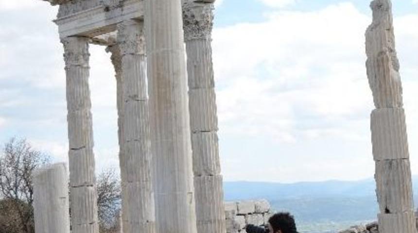Unesco Milli Komisyonu Bergama'yı Tanıtacak