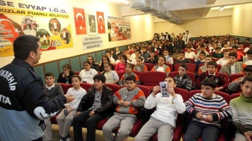 &Ouml;ğrencilere Bilin&ccedil;li T&uuml;ketici Semineri