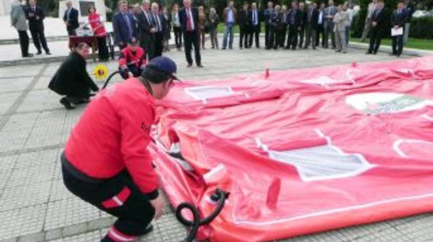 Ereğli Belediyesi 3 Dakikada Kurulabilen Taziye &Ccedil;adırını Tanıttı