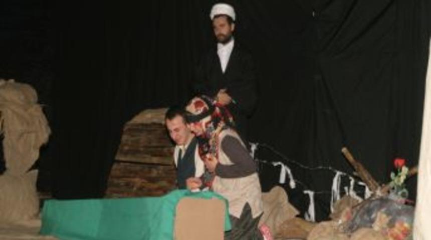 '&Ccedil;anakkale Mahşeri, Kardeşlik Destanı' Aydın'da Sahnelendi