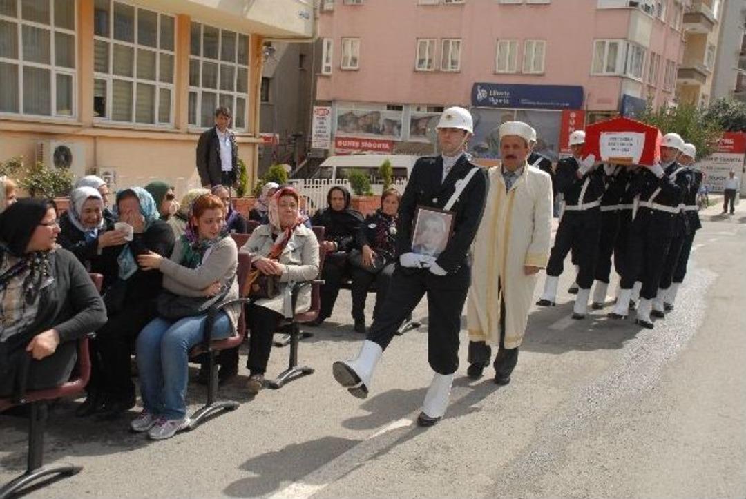 Hayatını Kaybeden Emniyet M&uuml;d&uuml;r&uuml; İ&ccedil;in T&ouml;ren D&uuml;zenlendi