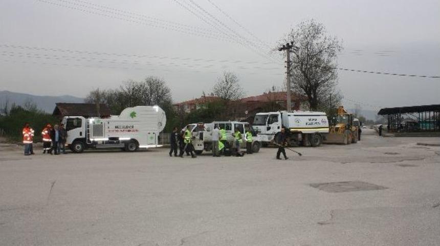 D&uuml;ce Belediyesi Bahar Temizliği Başladı