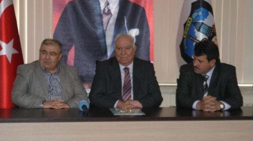 Milletvekili &Uuml;z&uuml;lmez Esnafın Sorunlarını Dinledi