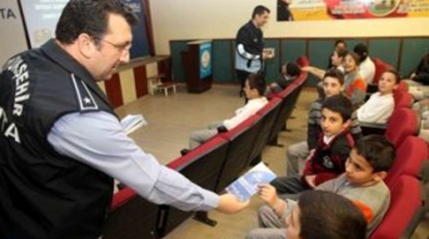 &Ouml;ğrencilere &ldquo;Bilin&ccedil;li T&uuml;ketici&rdquo; seminerleri