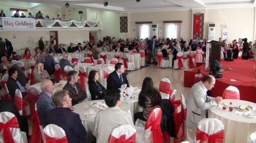 Erdemliler Derneği'nden G&ouml;n&uuml;l El&ccedil;ileri Tanıtım Toplantısı