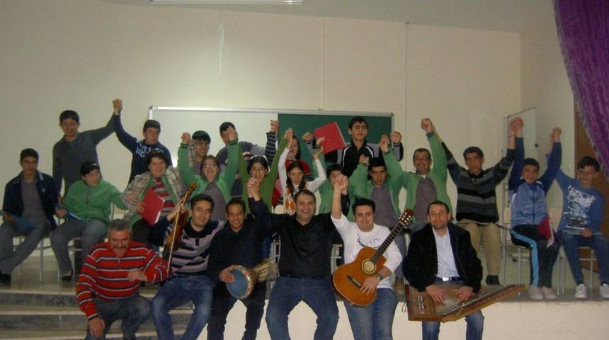 Zihinsel Engelliler Engelleri Aşıyor