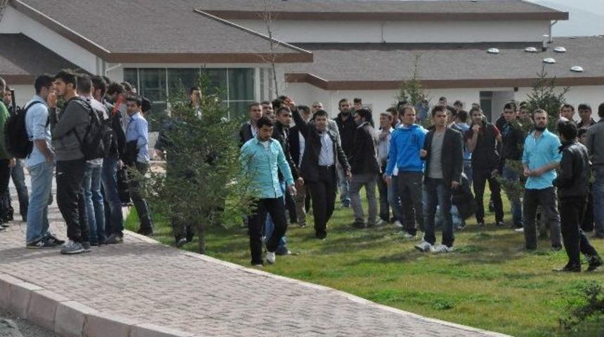 Erciyes &Uuml;niversitesi&rsquo;nde Gerginlik