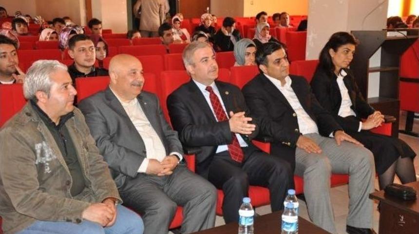 Burslu &Ouml;ğrencilerle Tanışma Toplantısı