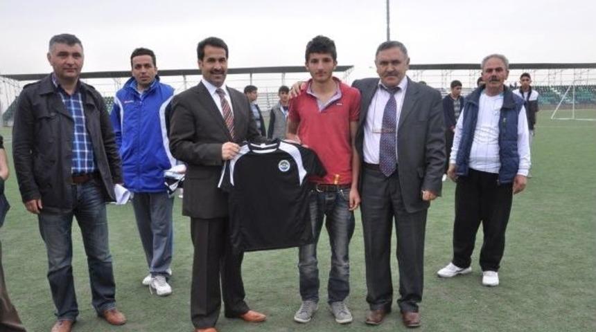 Dilovası'nda Futbol Şenliği Başladı