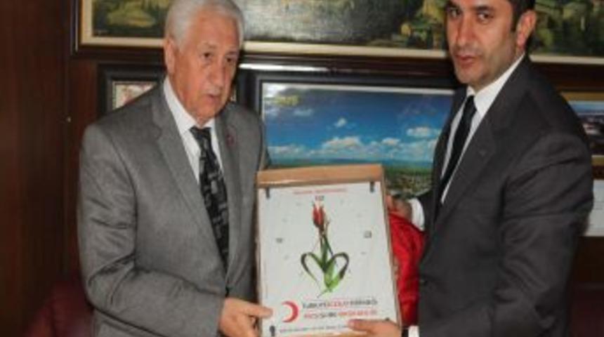 Muş Kızılay Başkanı Ko&ccedil;&rsquo;tan Dede&rsquo;ye Teşekk&uuml;r Ziyareti