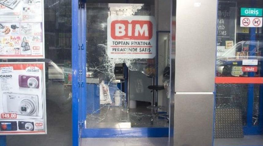 Turgutlu'da S&uuml;permarketten Hırsızlık Girişimi