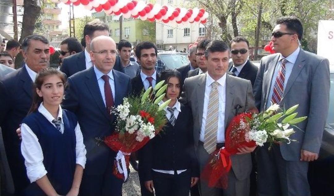 Maliye Bakanı Şimşek Batman'da