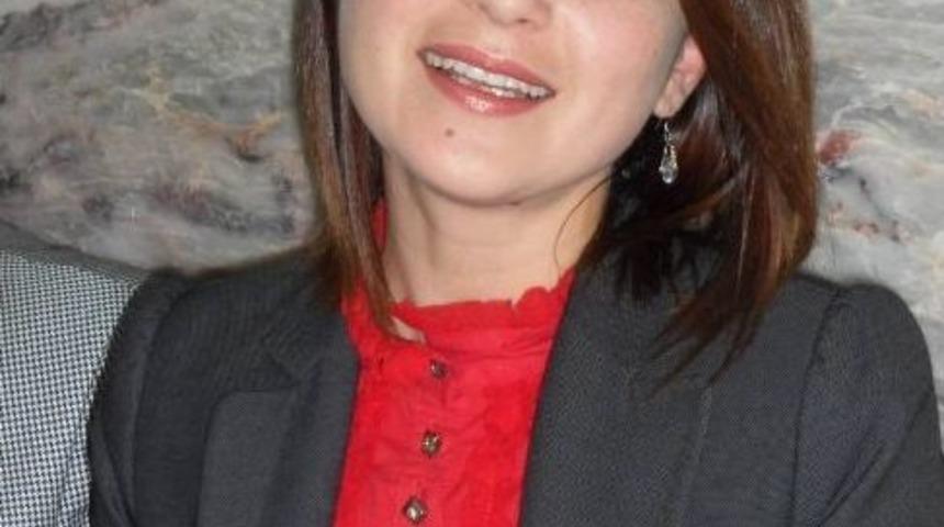 Edremit Ak Parti Kadın Kolları Başkanı G&ouml;revinden İstifa Etti