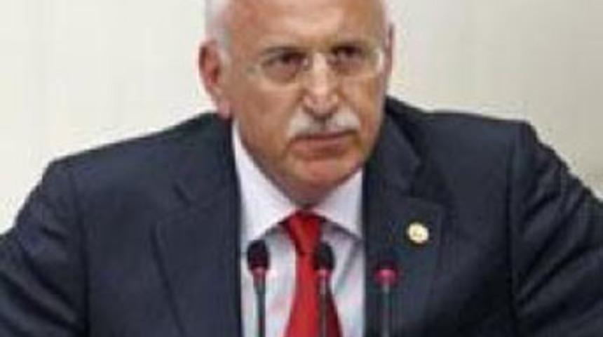 AKP'den istifa edip MHP'ye katıldı