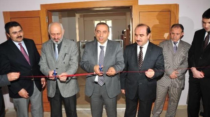 Yy&uuml;&rsquo;de K&uuml;t&uuml;phane A&ccedil;ılışı