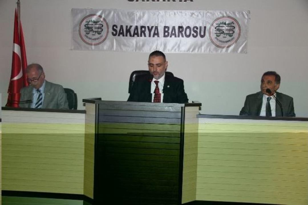 Sakarya Barosu&rsquo;ndan &ldquo;avukatlık Disiplin Hukuku&rdquo; Konulu Seminer