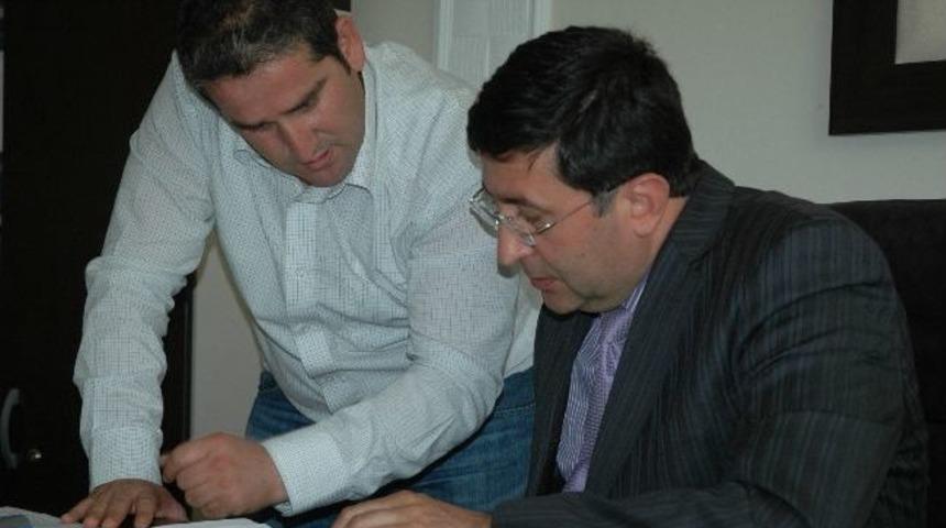 Demre&rsquo;de Yaz Sezonu &Ouml;ncesi Sahil Şeridinin Su Şebekesi Yenileniyor