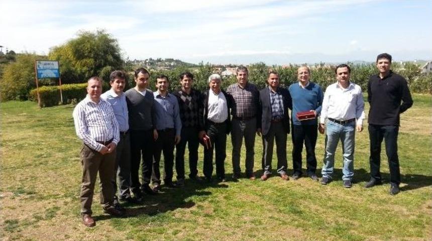 Vergi M&uuml;fettişleri Kahvaltıda Buluştu