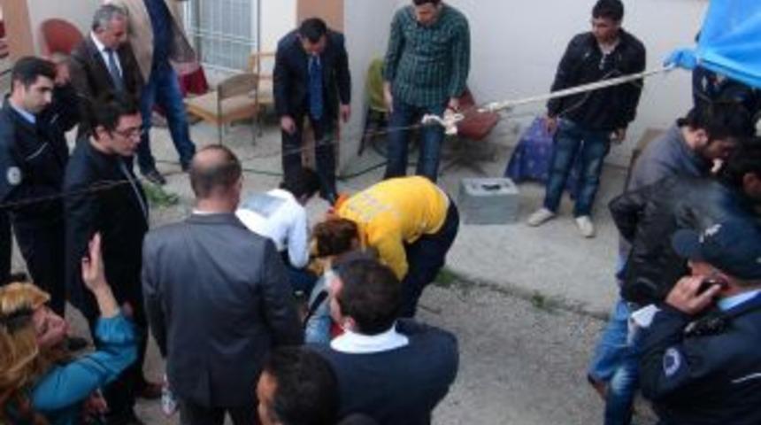 Tutuklama Kararını Duyunca Duruşma Salonunun Penceresinden Atladı