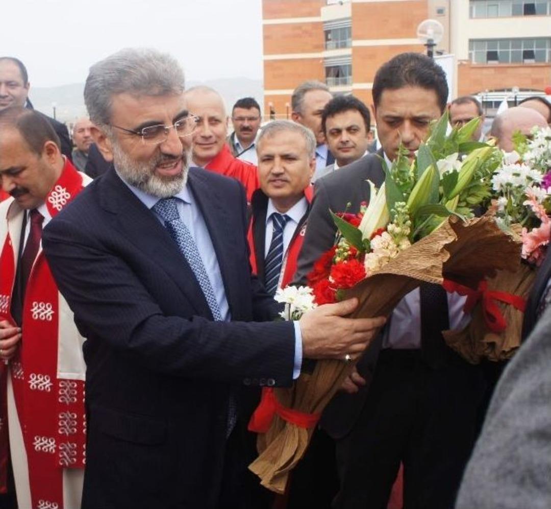 Bakan Yıldız: &ldquo;t&uuml;rkiye&rsquo;nin B&uuml;y&uuml;mesi Obez Bir B&uuml;y&uuml;me Değil&rdquo;