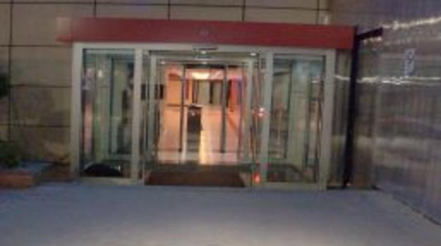 Galatasaraylılar Beyaz TV'yi Bastı