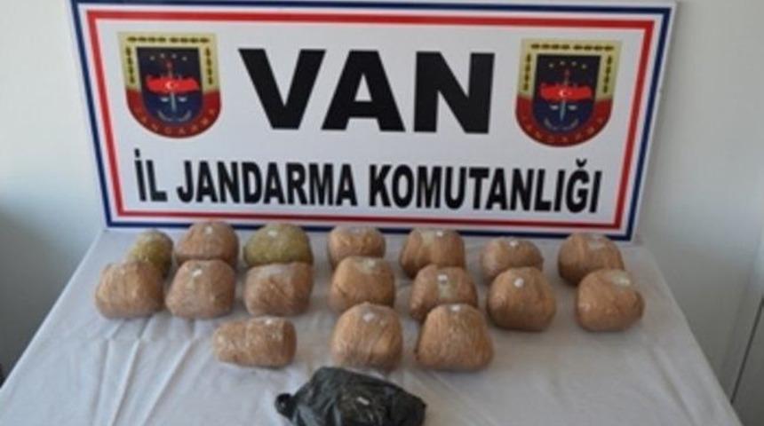 Jandarmadan Ka&ccedil;ak&ccedil;ılık Operasyonu