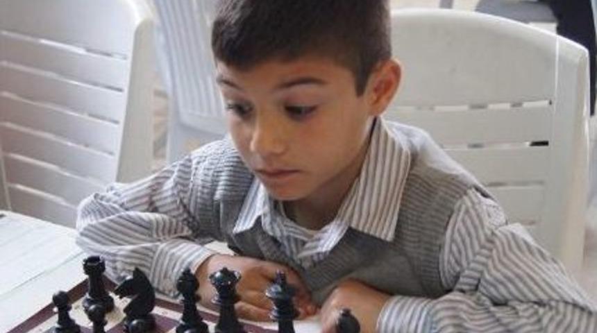 Fethiye &Ccedil;ocuk Ve Yıldızlar Satran&ccedil; Ligi Sona Erdi