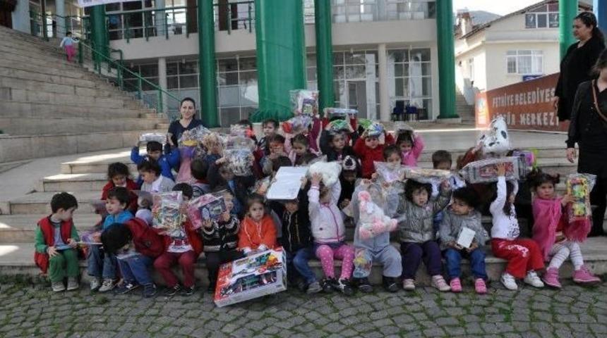 Kendi Yaşıtları İ&ccedil;in Paylaştılar