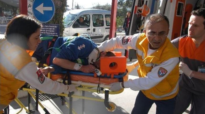 Temizlik İşçisini Araç Çarptı