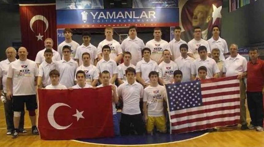Amerikalı G&uuml;reş&ccedil;iler İzmir&rsquo;de Kamp&rsquo;ta