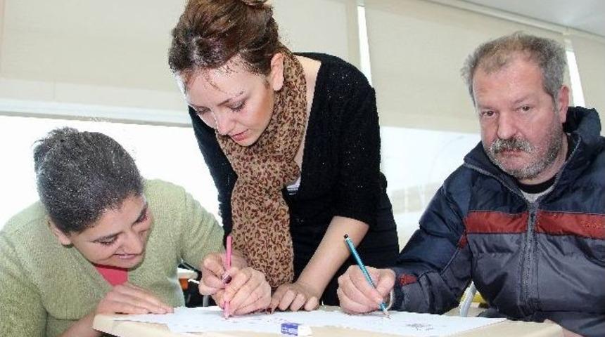 &Ccedil;ankaya&rsquo;nın Engel Tanımayan Ressamları