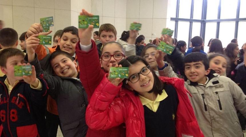 Bakanlık &Ccedil;ocuklara &lsquo;&ccedil;evre M&uuml;fettiş Kartı&rsquo; Dağıtıyor