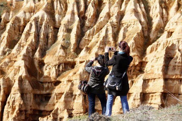 'Fotoğraf Çekme Kursu' Öğrencileri Sahaya Indi