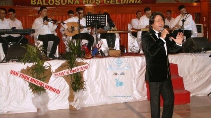 Van&rsquo;da Kurtuluş Balosu