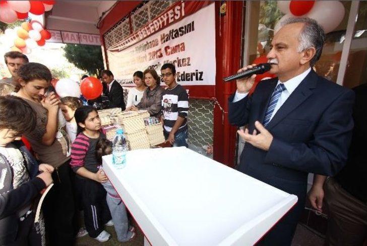 Bayraklı'da 23 Mahalleye 23 Kütüphane G2
