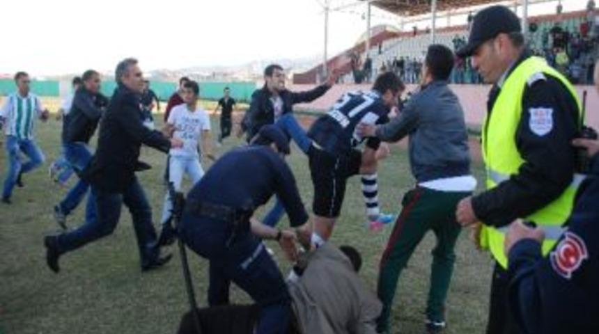 Sinan&rsquo;ın Kolu Kırıldı