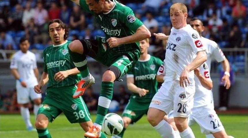 Bursaspor&rsquo;da İstikrar Sorunu S&uuml;r&uuml;yor