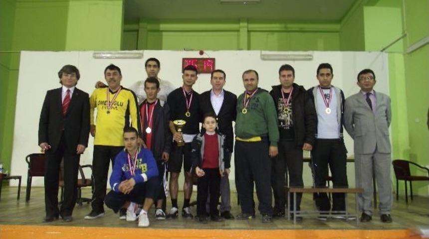 Kulu&rsquo;da Voleybol Turnuvası Sona Erdi