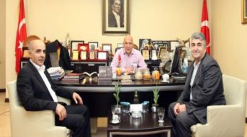 Tanyerililer&rsquo;den Altınok &Ouml;z&rsquo;e Teşekk&uuml;r Ziyareti