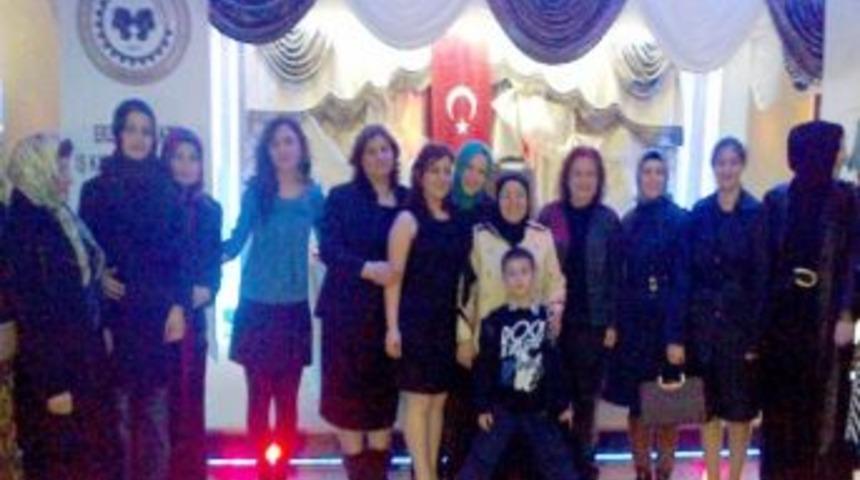 Aktif İş Kadınları Çay Şöleninde Buluştular