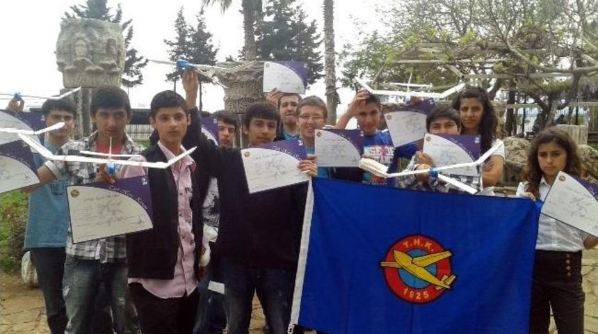 Antalya M&uuml;zesi&rsquo;nde &ldquo;model U&ccedil;ak Kursu&rdquo;