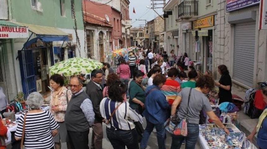 Urla Sanat Sokağı'na Yoğun İlgi