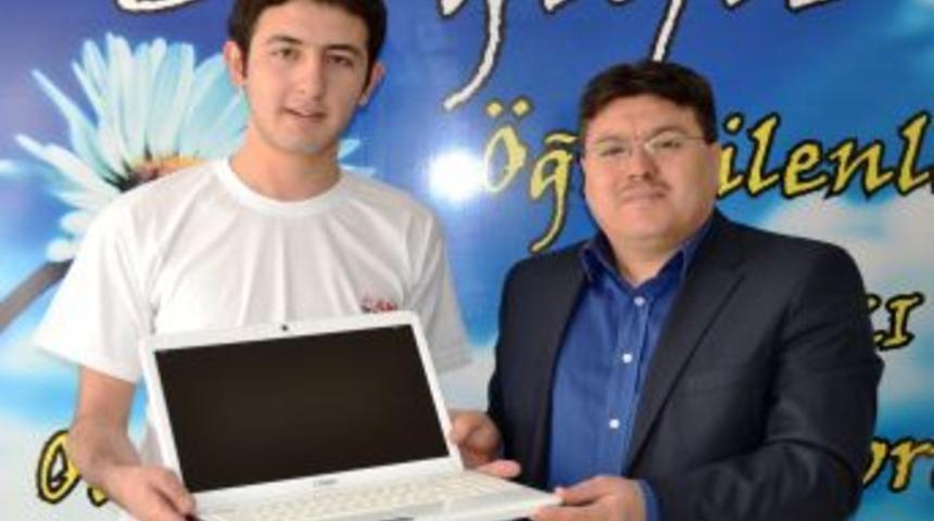 YGS'de Merzifon Birincisi Ahi Dershanesi'nden